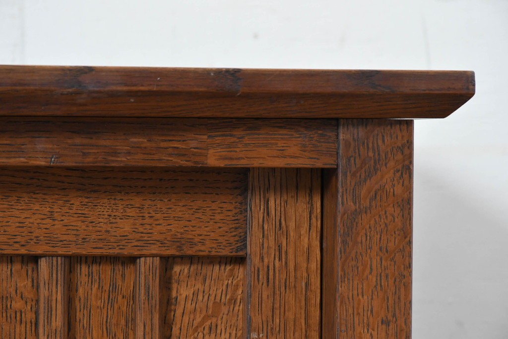 和製ヴィンテージ　国産職人手作りの逸品!!　総ナラ無垢材　格子戸付きサイドボード　製作費推定50万円　(R-086006)