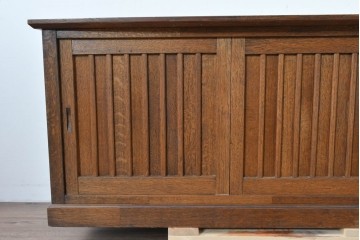 和製ヴィンテージ　国産職人手作りの逸品!!　総ナラ無垢材　格子戸付きサイドボード　製作費推定50万円　(R-086006)