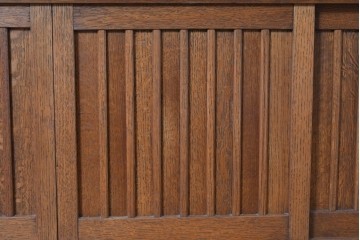 和製ヴィンテージ　国産職人手作りの逸品!!　総ナラ無垢材　格子戸付きサイドボード　製作費推定50万円　(R-086006)