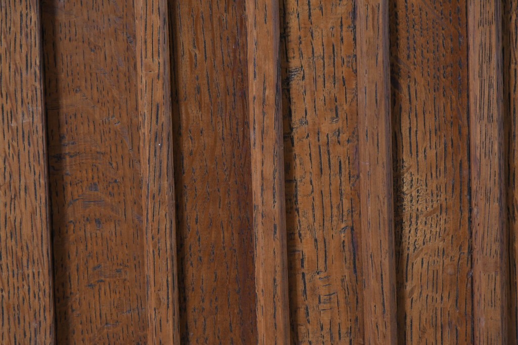 和製ヴィンテージ　国産職人手作りの逸品!!　総ナラ無垢材　格子戸付きサイドボード　製作費推定50万円　(R-086006)