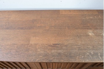 和製ヴィンテージ　国産職人手作りの逸品!!　総ナラ無垢材　格子戸付きサイドボード　製作費推定50万円　(R-086006)