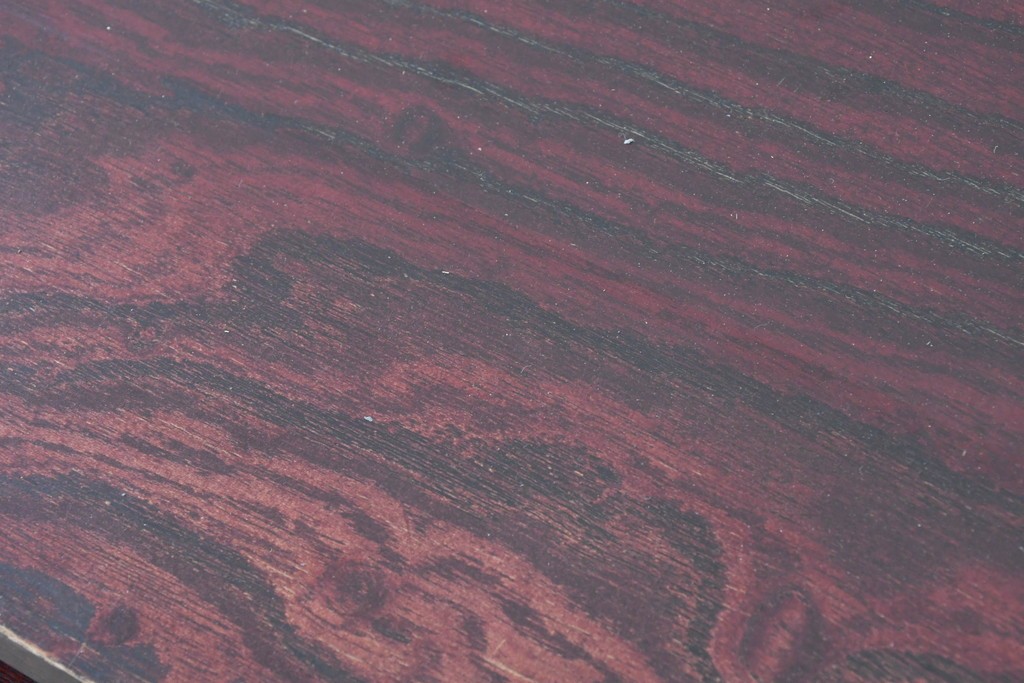 中古　岩谷堂箪笥　桜木作　伝統的な金具細工が映えるローチェスト　(R-086007)