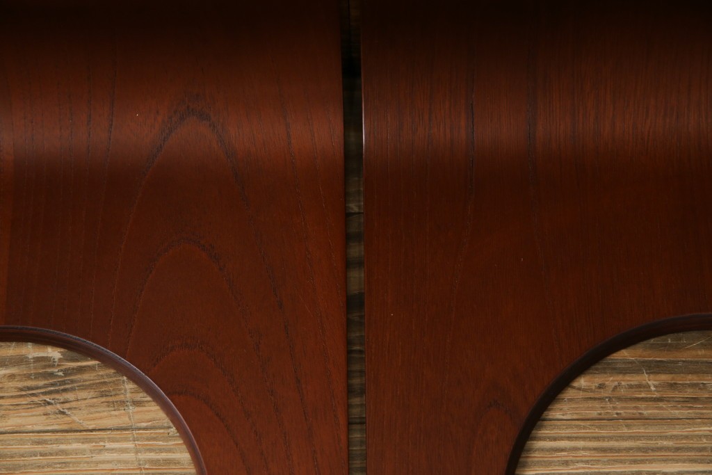 中古　美品　天童木工(Tendo)　欅材　継ぎ目のない一体感ある美しいラインが魅力の座椅子4脚セット　定価(4脚合計)約10万円　(R-086011)