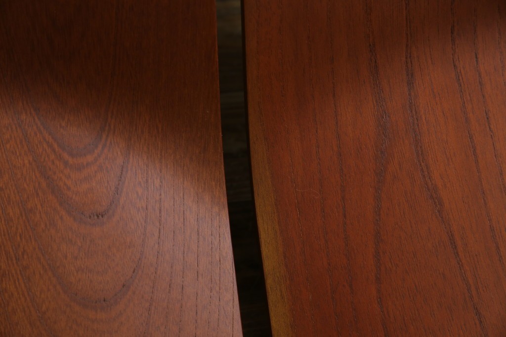 中古　美品　天童木工(Tendo)　欅材　継ぎ目のない一体感ある美しいラインが魅力の座椅子4脚セット　定価(4脚合計)約10万円　(R-086011)