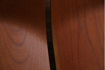 中古　美品　天童木工(Tendo)　欅材　継ぎ目のない一体感ある美しいラインが魅力の座椅子4脚セット　定価(4脚合計)約10万円　(R-086011)