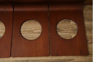 中古　美品　天童木工(Tendo)　欅材　継ぎ目のない一体感ある美しいラインが魅力の座椅子4脚セット　定価(4脚合計)約10万円　(R-086011)