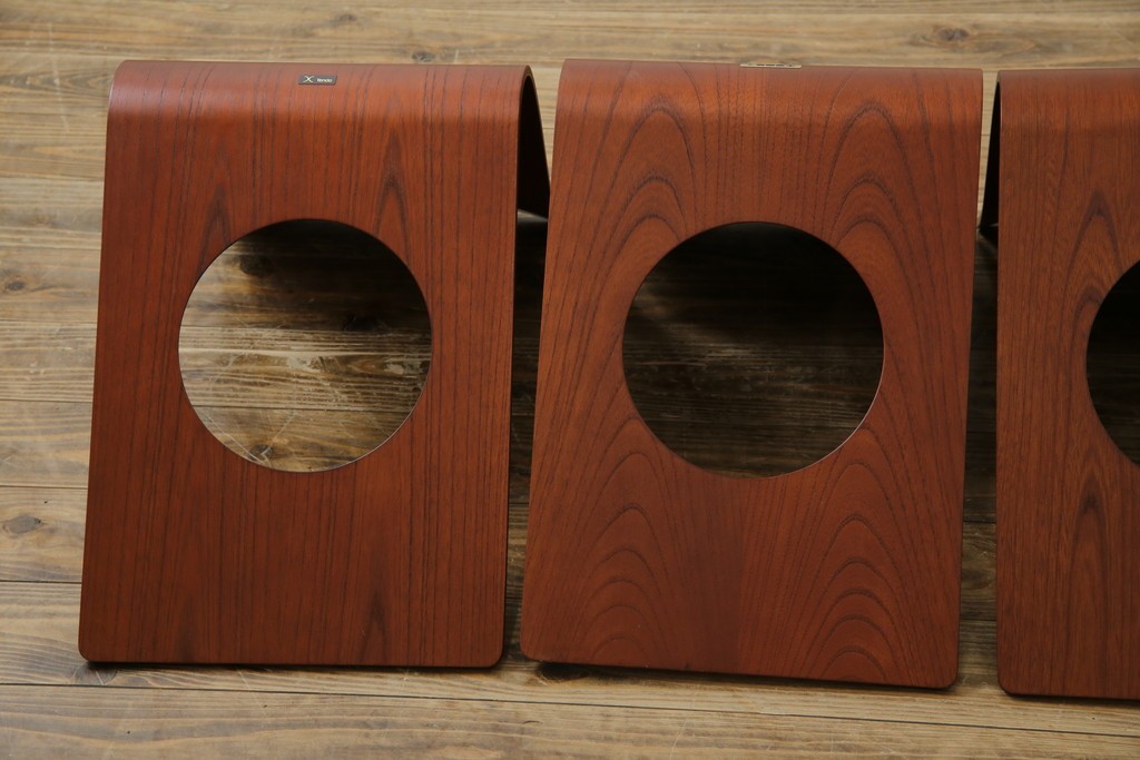 中古　美品　天童木工(Tendo)　欅材　継ぎ目のない一体感ある美しいラインが魅力の座椅子4脚セット　定価(4脚合計)約10万円　(R-086011)