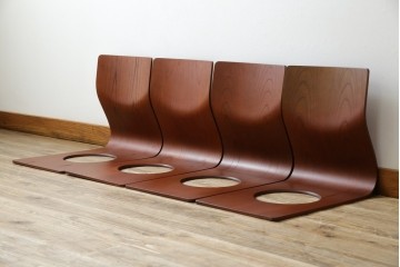 中古　美品　天童木工(Tendo)　欅材　継ぎ目のない一体感ある美しいラインが魅力の座椅子4脚セット　定価(4脚合計)約10万円　(R-086011)