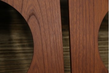 中古　美品　天童木工(Tendo)　欅材　継ぎ目のない一体感ある美しいラインが魅力の座椅子4脚セット　定価(4脚合計)約10万円　(R-086011)