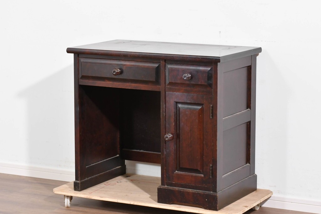 中古　北海道民芸家具　ドレッサーリメイク　引き出しと扉収納で整理しやすい片袖机　(R-086012)