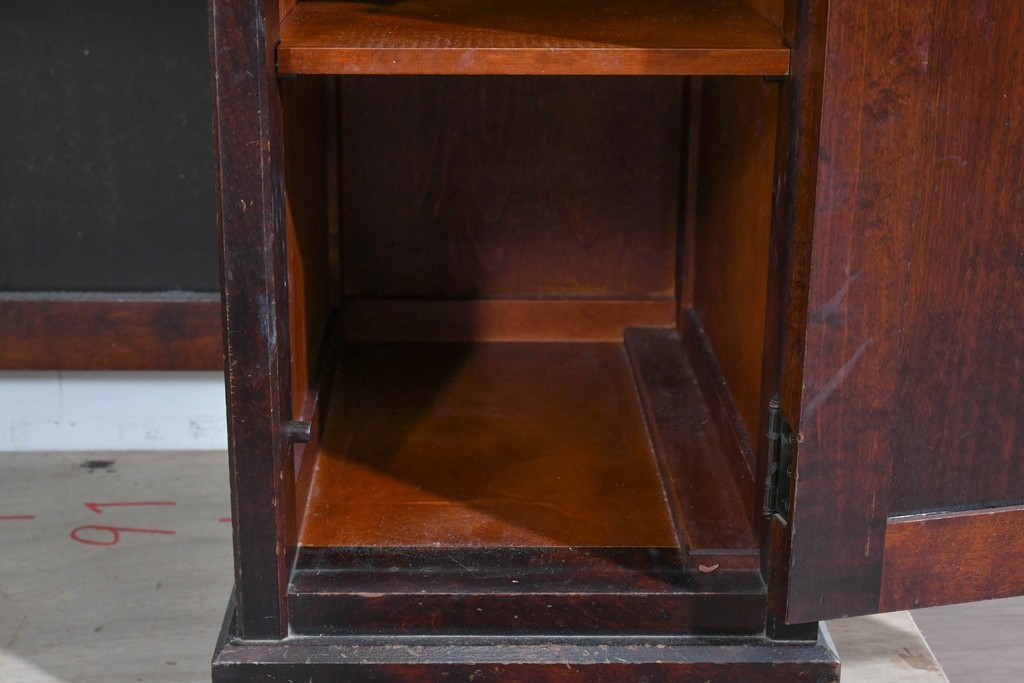 中古　北海道民芸家具　ドレッサーリメイク　引き出しと扉収納で整理しやすい片袖机　(R-086012)