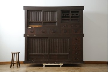 和製アンティーク　明治大正期　丸桟戸が上品な昇り引き出し付きの近江水屋箪笥　(R-086015)