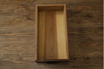 和製アンティーク　明治大正期　丸桟戸が上品な昇り引き出し付きの近江水屋箪笥　(R-086015)