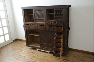 和製アンティーク　明治大正期　丸桟戸が上品な昇り引き出し付きの近江水屋箪笥　(R-086015)