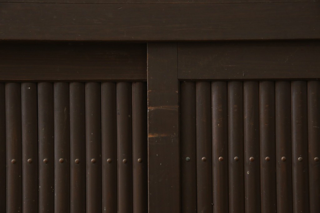 和製アンティーク　明治大正期　丸桟戸が上品な昇り引き出し付きの近江水屋箪笥　(R-086015)