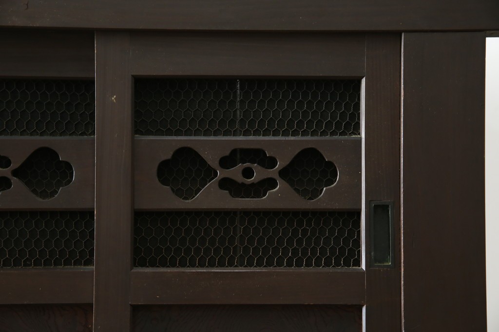 和製アンティーク　明治大正期　丸桟戸が上品な昇り引き出し付きの近江水屋箪笥　(R-086015)