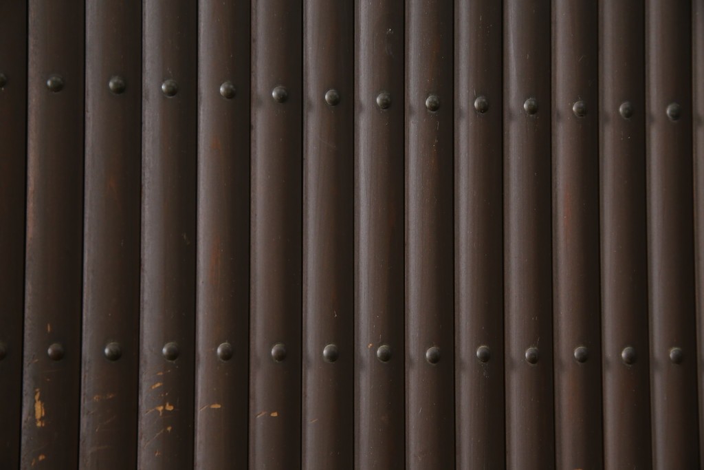 和製アンティーク　明治大正期　丸桟戸が上品な昇り引き出し付きの近江水屋箪笥　(R-086015)