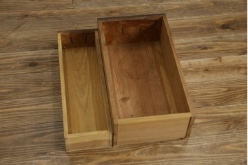 和製アンティーク　明治大正期　丸桟戸が上品な昇り引き出し付きの近江水屋箪笥　(R-086015)