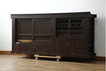 和製アンティーク　明治大正期　引き出し8杯付き　上品な丸桟戸の近江水屋箪笥サイドボード　(R-086016)