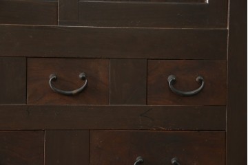 和製アンティーク　明治大正期　引き出し8杯付き　上品な丸桟戸の近江水屋箪笥サイドボード　(R-086016)