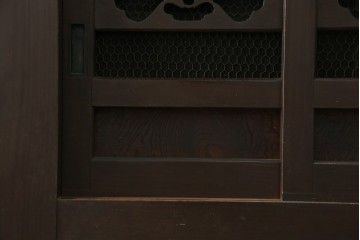 和製アンティーク　明治大正期　引き出し8杯付き　上品な丸桟戸の近江水屋箪笥サイドボード　(R-086016)