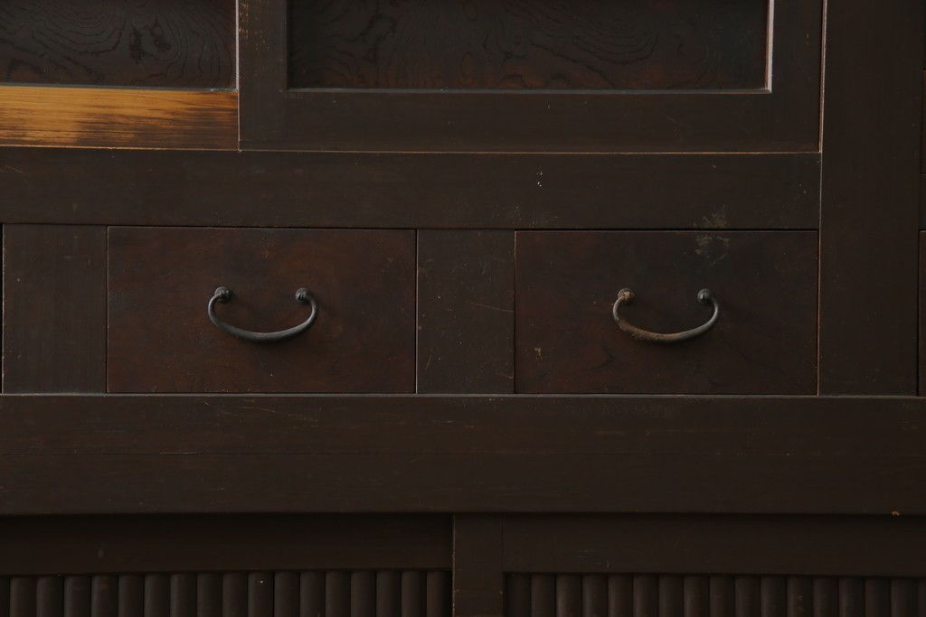 和製アンティーク　明治大正期　引き出し8杯付き　上品な丸桟戸の近江水屋箪笥サイドボード　(R-086016)