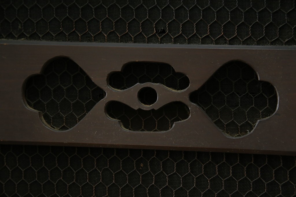 和製アンティーク　明治大正期　引き出し8杯付き　上品な丸桟戸の近江水屋箪笥サイドボード　(R-086016)