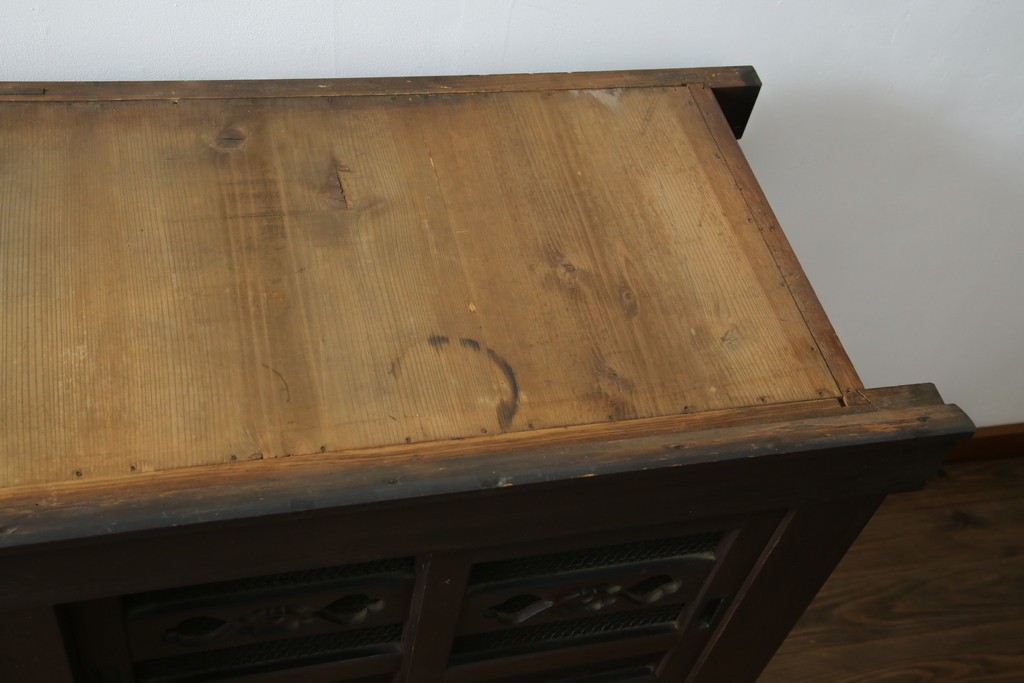 和製アンティーク　明治大正期　引き出し8杯付き　上品な丸桟戸の近江水屋箪笥サイドボード　(R-086016)