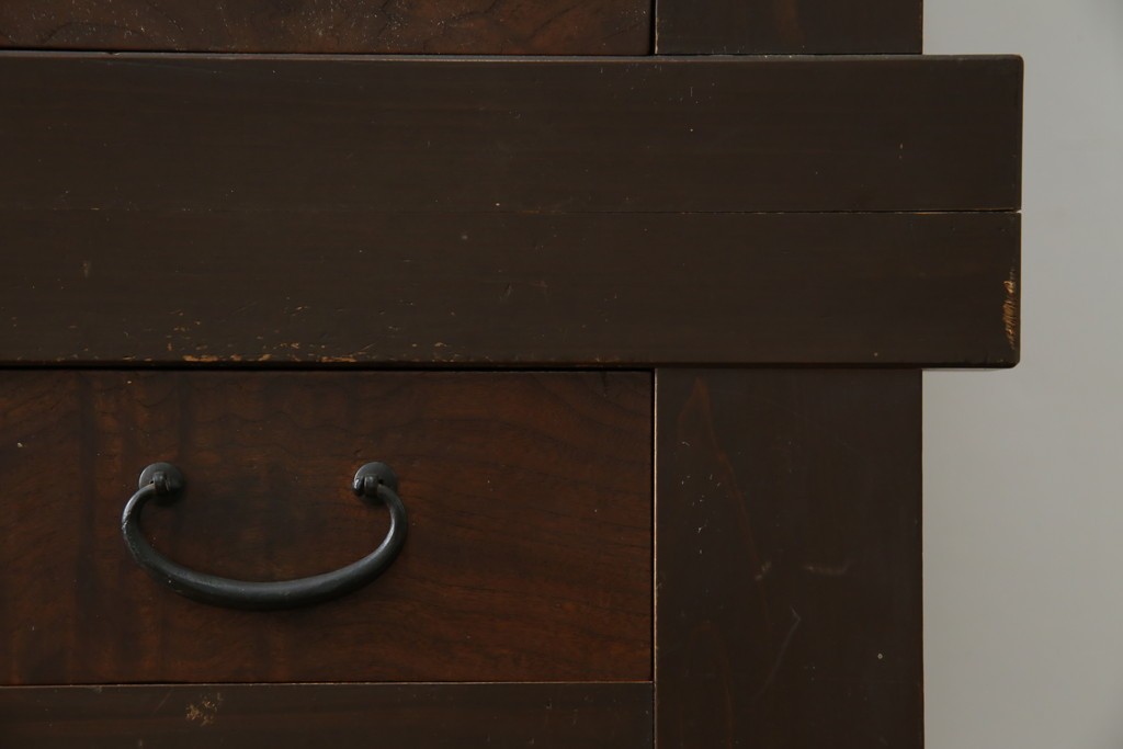 和製アンティーク　明治大正期　昇り引き出し5杯付き　上品な丸桟戸の近江水屋箪笥サイドボード　(R-086017)