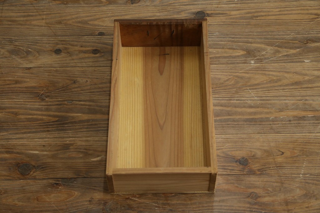 和製アンティーク　明治大正期　昇り引き出し5杯付き　上品な丸桟戸の近江水屋箪笥サイドボード　(R-086017)