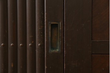 和製アンティーク　明治大正期　昇り引き出し5杯付き　上品な丸桟戸の近江水屋箪笥サイドボード　(R-086017)