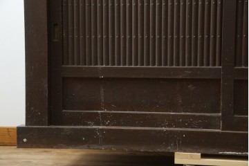 和製アンティーク　明治大正期　昇り引き出し5杯付き　上品な丸桟戸の近江水屋箪笥サイドボード　(R-086017)