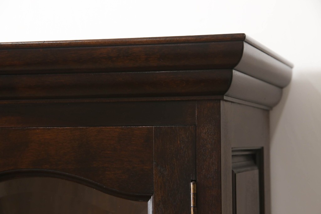 中古　松本民芸家具　特注品!　品のあるボールフットがアクセントの食器棚　(R-086018)