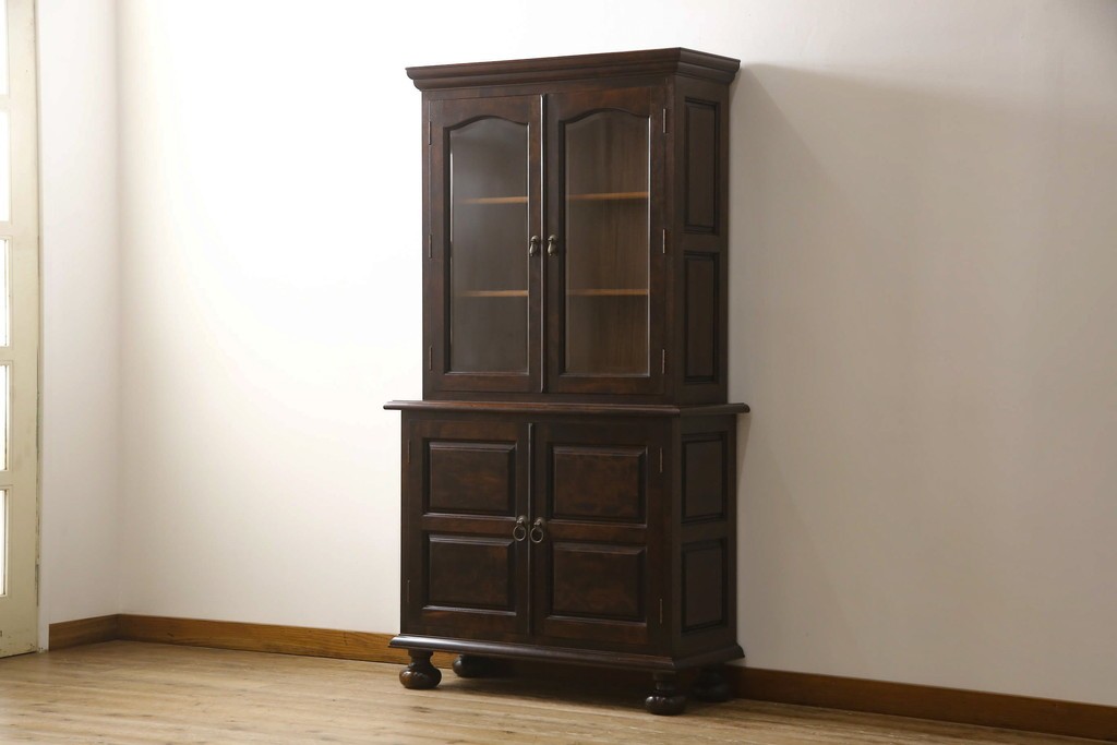 中古　松本民芸家具　特注品!　品のあるボールフットがアクセントの食器棚　(R-086018)