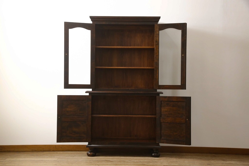 中古　松本民芸家具　特注品!　品のあるボールフットがアクセントの食器棚　(R-086018)