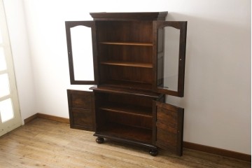 中古　松本民芸家具　特注品!　品のあるボールフットがアクセントの食器棚　(R-086018)