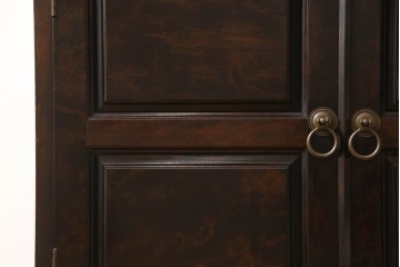 中古　松本民芸家具　特注品!　品のあるボールフットがアクセントの食器棚　(R-086018)