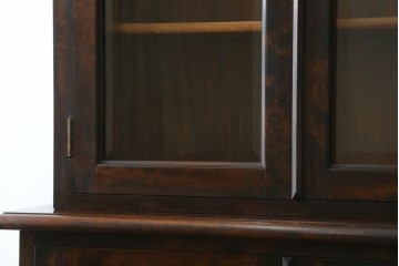 中古　松本民芸家具　特注品!　品のあるボールフットがアクセントの食器棚　(R-086018)