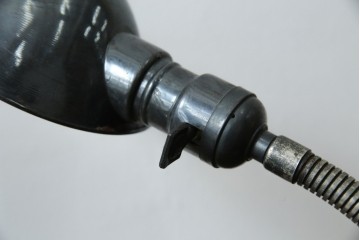 和製ヴィンテージ　インダストリアルな無骨さが魅力のレトロなデスクスタンド　(R-086021)