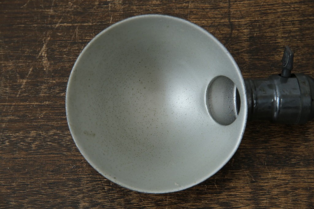 和製ヴィンテージ　インダストリアルな無骨さが魅力のレトロなデスクスタンド　(R-086021)