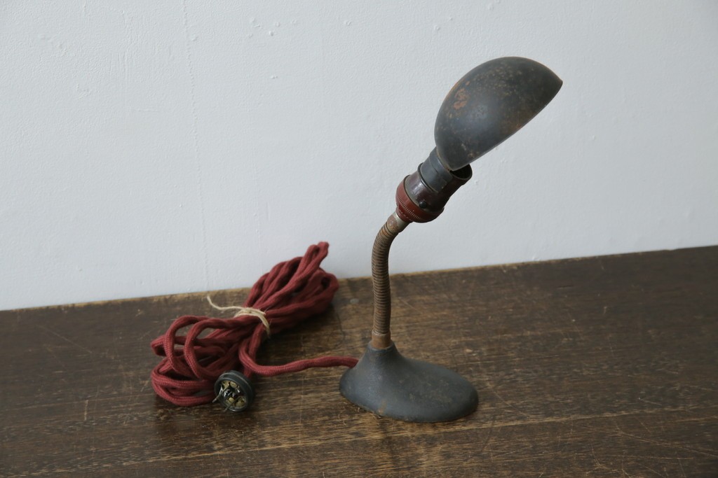 和製アンティーク　インダストリアル　年月を経た風合いが絵になる無骨なデスクスタンド　(R-086023)