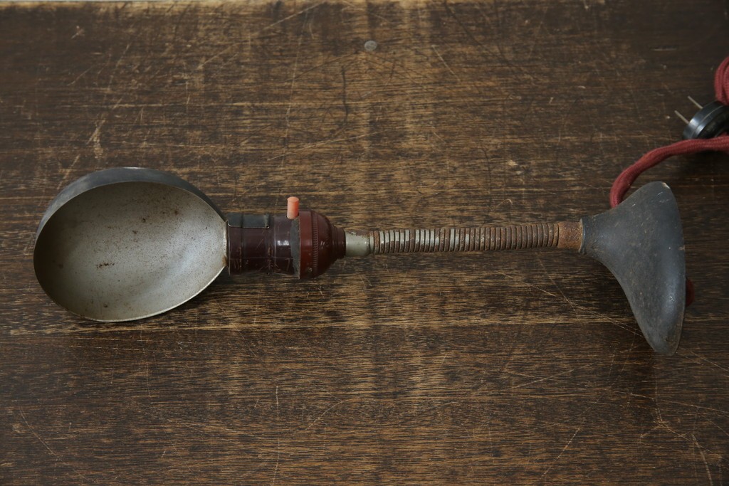 和製アンティーク　インダストリアル　年月を経た風合いが絵になる無骨なデスクスタンド　(R-086023)