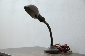 和製アンティーク　インダストリアル×レトロな蛇腹アームのデスクスタンド　(R-086024)