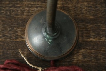 和製アンティーク　インダストリアル×レトロな蛇腹アームのデスクスタンド　(R-086024)