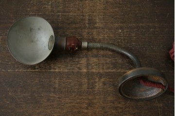 和製アンティーク　インダストリアル×レトロな蛇腹アームのデスクスタンド　(R-086024)