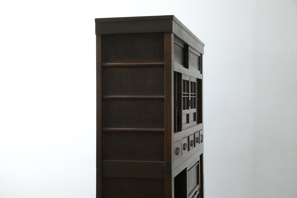 和製アンティーク　変わり型!　前面(檜材)　引き出し(欅材)　すっきりとした框の五尺水屋箪笥　(R-086026)