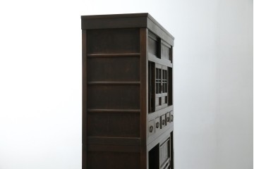 和製アンティーク　変わり型!　前面(檜材)　引き出し(欅材)　すっきりとした框の五尺水屋箪笥　(R-086026)