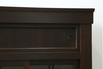 和製アンティーク　変わり型!　前面(檜材)　引き出し(欅材)　すっきりとした框の五尺水屋箪笥サイドボード　(R-086027)