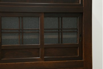 和製アンティーク　変わり型!　前面(檜材)　引き出し(欅材)　すっきりとした框の五尺水屋箪笥サイドボード　(R-086027)