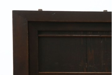 和製アンティーク　前面(檜材)　引き出し(欅材)　板戸の装飾と引手金具が上品な五尺水屋箪笥サイドボード　(R-086028)